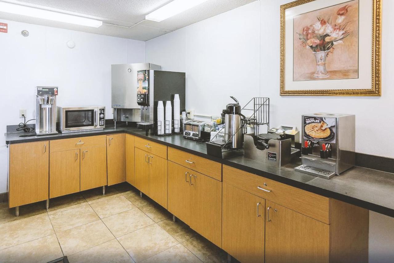 Key Inn Roseville Bagian luar foto